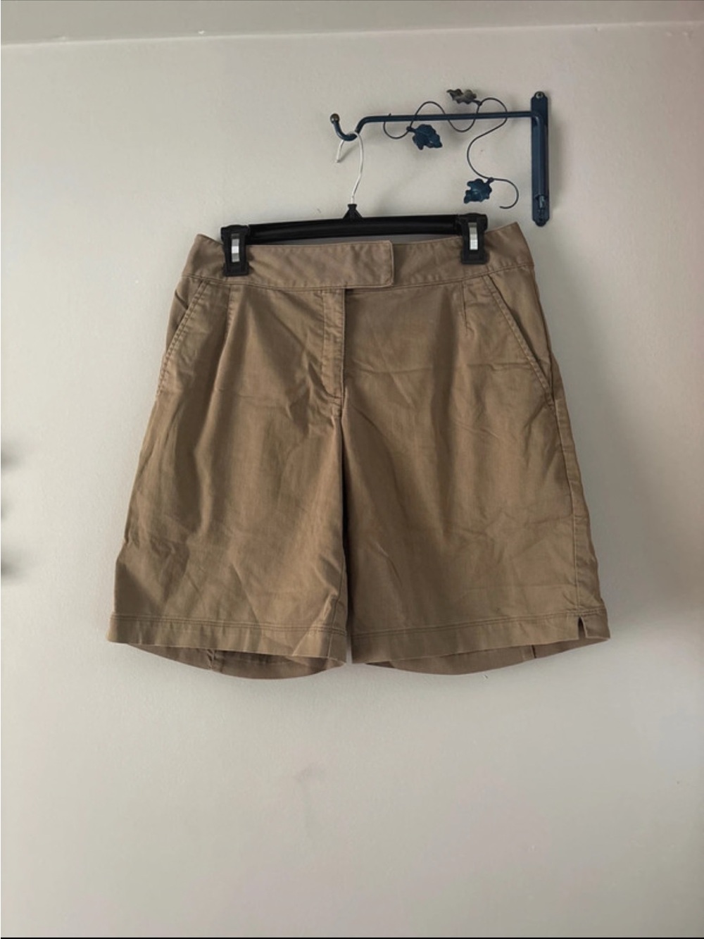 Nike Women's Tan Bermuda  Golf Shorts
